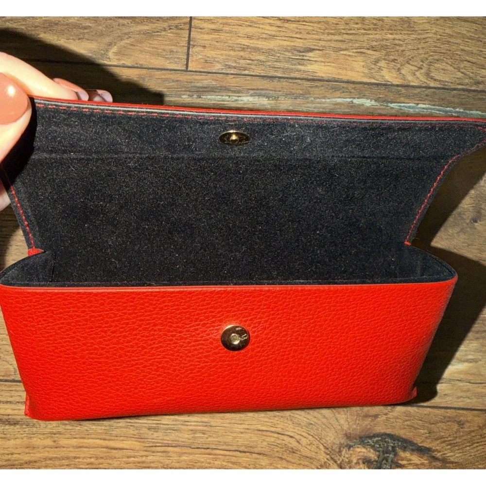 New‎ Guess  Faux Leather Red Carrying Case For Eyeglasses/Glasses Frame/Eyewear